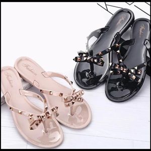 Bow sandal nude pink or black